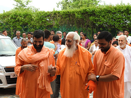Swamiji's arrival